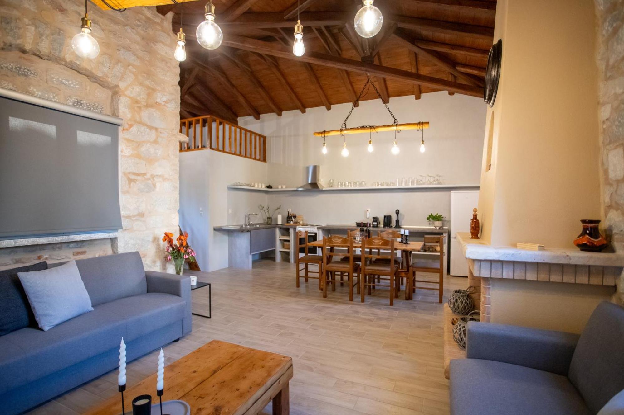 Holiday home Stenorougi Charias *