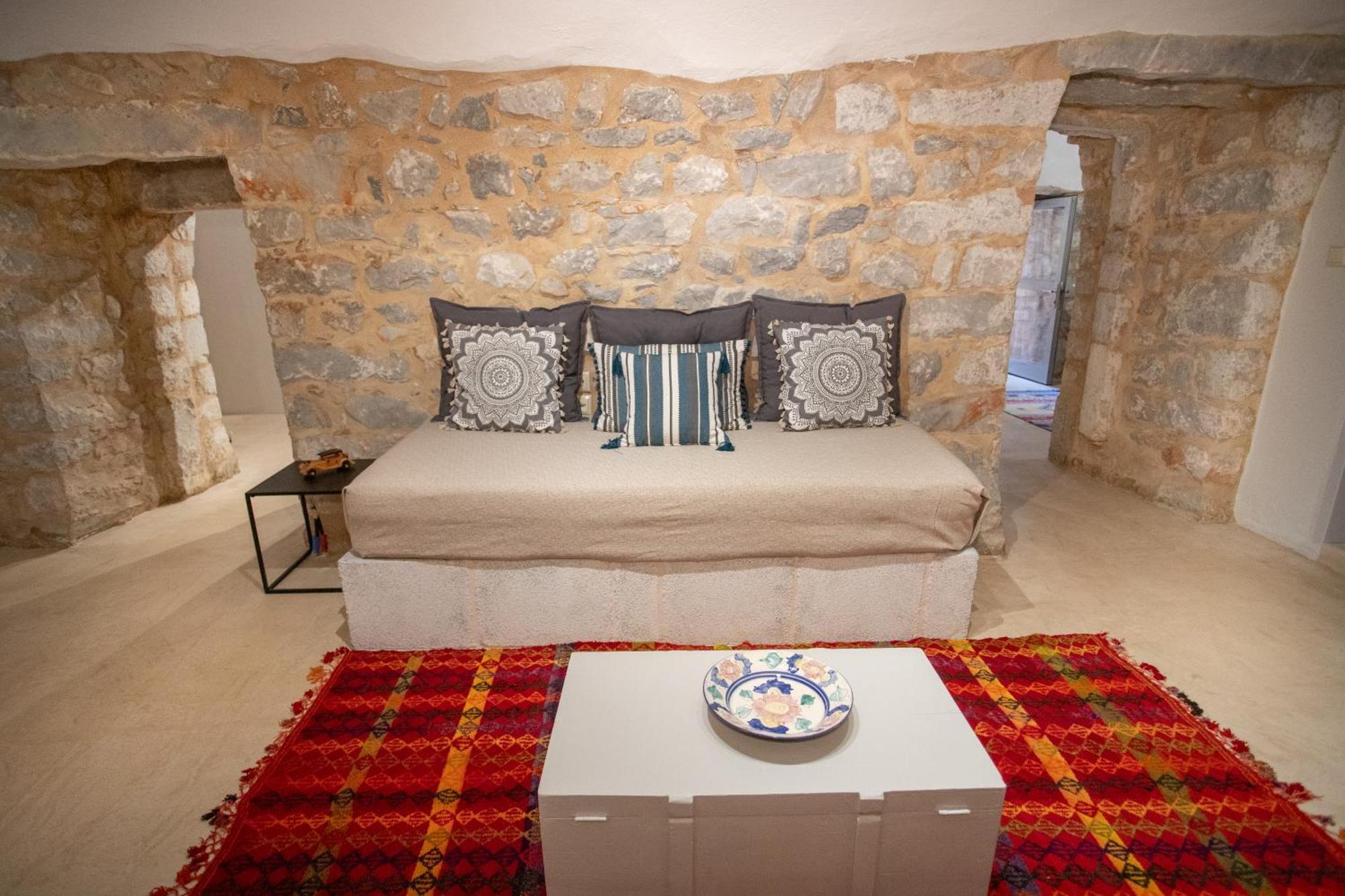 Holiday home Stenorougi Charias